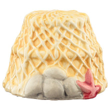 Load image into Gallery viewer, 1 pair of Lobster and Lobster Pot Ceramic Salt and Pepper Set. Part of the summertime kitchenware collection, lovely table decor item and gift idea. Put it at the table during a lunch at sea, your guests will love it!      Material: Ceramic     Dimensions: Height 4.5cm Width 6-9cm Depth 6-11cm Weight: 0.250Kg     Food Safe: Yes     Dishwasher Safe: No     Microwave Safe: No     Decorative Use Only: Yes     The items come in a gift box