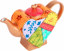 Load image into Gallery viewer, THE QUEEN OF HEART TEAPOT