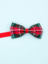 Load image into Gallery viewer, &#39;Plaid Cat Bow&#39; A royal collar from aristo-cat collar! Your cat will be very elegant with this accessory bow for pet in perfect tartan style. Colour: Multicolour Pattern Type: Plaid Material: Polyester Applicable Pet: Cat/Dog
