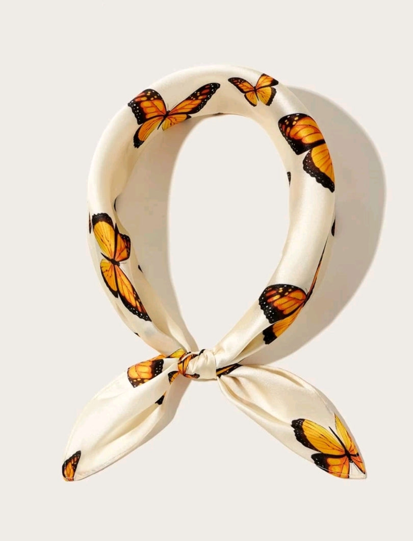 Orange Butterfly Pattern Foulard / Bandana / Headpiece and mini scarf accessory. Give a touch of elegance dolce vita style to you outfit! Lovely gift idea for butterfly lovers. Color: Multicolor Pattern Type: Animal Style: Casual Type: Bandana Material: Polyester Composition: 100% Polyester Size: Length 55 cm /21.7 inch X Width 55cm /21.7 inch