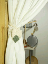 Load image into Gallery viewer, &#39;2pc / Woven Tassel Green Leaves Curtain Tieback - a stylish and modern accessory to keep your curtains well tidy!&#39;      Material: Cotton     Composition: 90% Rayon, 10% Polyester     Pattern Type: Colour-block     Colour: Green &amp; White     Type: Curtain Accessories     Size: Width 10 cm Height 40 cm / Width 3.9 inch Height 15.7inch
