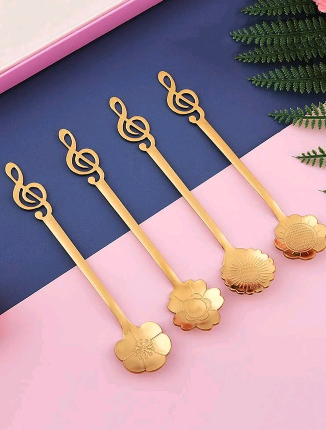  '4 pcs of this adorable music spoon set with floral design! Match it with other Rovistella's item such as the espresso cups and make your guests surprised by the beauty of this set!'      Colour: Gold     Pattern Type: Floral/Music     Type: Spoon     Material: Stainless Steel (dry it well after washing by hand)     Size: Length 13.5 cm (5.3 inch) X Width 2.8cm (1.1inch)