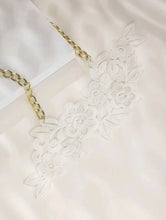 Load image into Gallery viewer,  Leave everyone amazed with this stunning white embroidered floral design chain necklace. Add a touch of elegance to your outfit! Lovely accessory - gift idea!      Details: Flowers     Type: Chain Necklaces     Material: Alloy     Color: White     Style: Glam, Elegant, Boho     Metal Color: Gold     Size: Length 45cm (17.7 inch)
