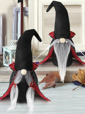 '2 Halloween Handmade Gnomes Gonks' Vampire Design Ornaments with Witch Cloak and Hat. Perfect as a Holiday present. Unique gift for Vampires lovers and Gnomes collectors. Funny spooky home decor items collection. Bring and increase Halloween atmosphere with these Dracula Gnomes at home! Material: Non-woven Size: approx. 20 cm X 6 cm approx. Gift box included
